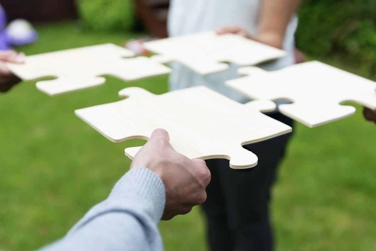 若何构建新型和谐劳动关系？技术进取的双刃剑与将来的劳动力市场 | 学术拉斯维加斯9888