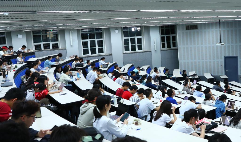 价值引领与职业规划 | 刘晓蕾：穿越周期，低头做自己该做的事