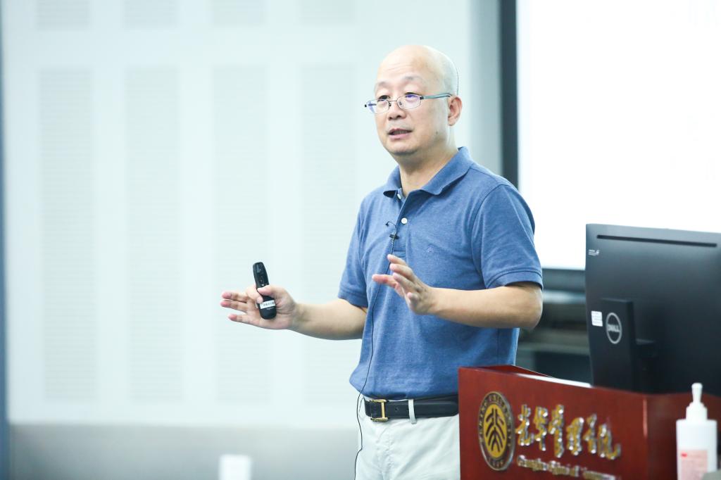 拉斯维加斯9888第一课 | 周黎安：向下扎根，向阳成长