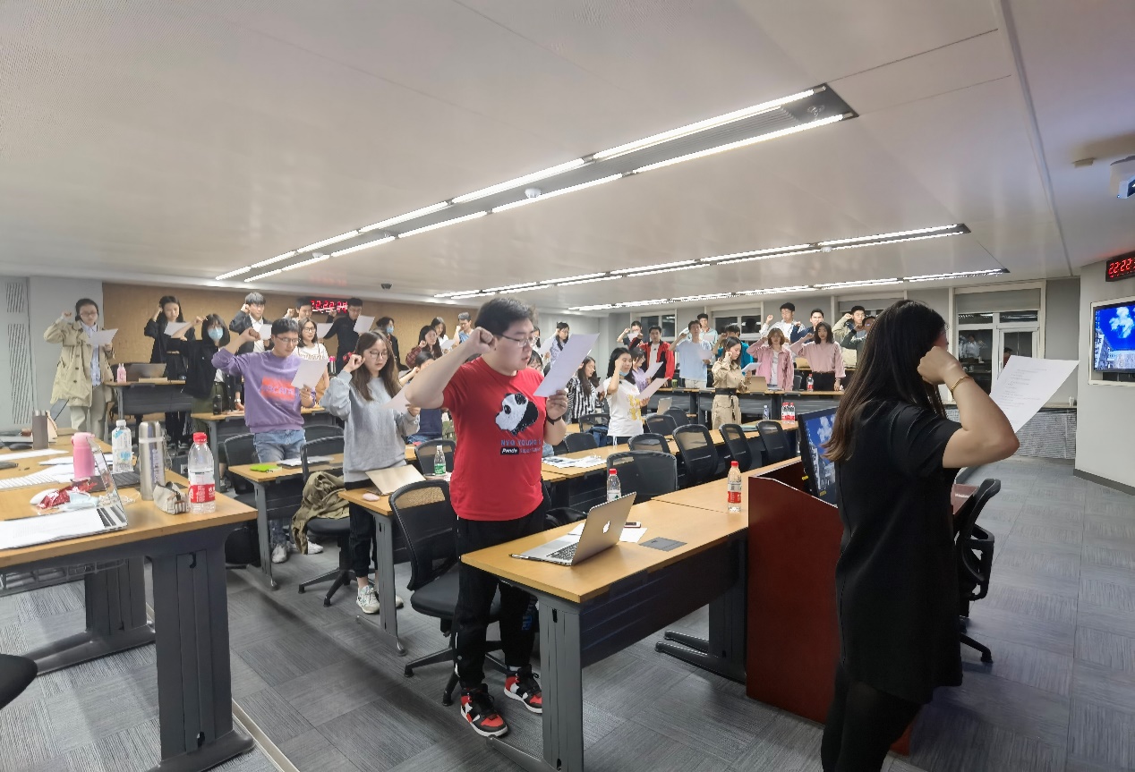 302ECB8B6928A96909B6F16B516_332C5081_54D93