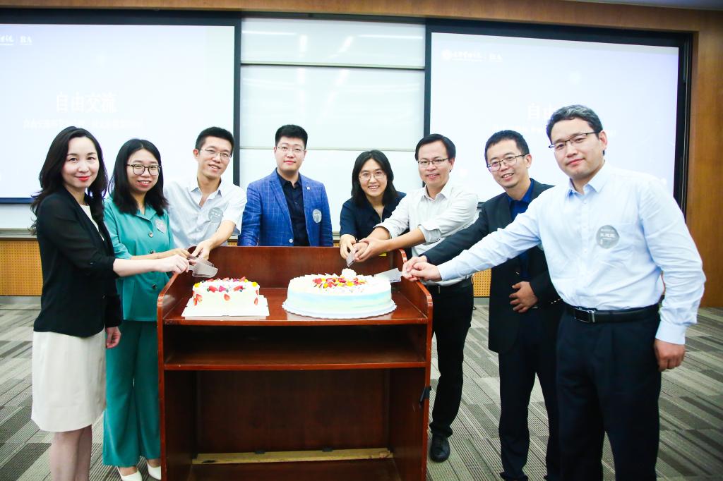 DEC784AAD693871B269E9C164BC_B0AC6490_16239